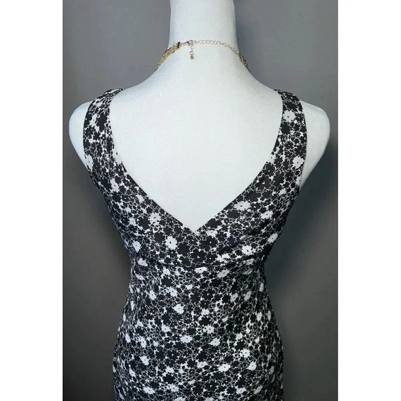 Y2K Express Floral sleeveless dress size 5/6 Black And White Knee Length - Picture 6 of 12